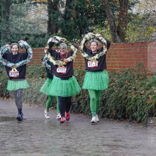 07.12.2025 - St. Pauli X-Mass-Run No. 15 Michael Burmester http://msf.ph/oto/9401781 07.12.2025 10:28:33 Laufen 2721, 2727, 27, 9 meine-sportfotos.de