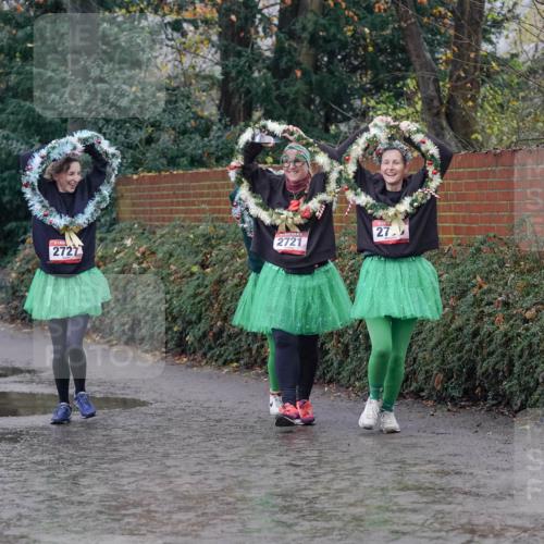 07.12.2025 - St. Pauli X-Mass-Run No. 15 Michael Burmester http://msf.ph/oto/9401782 07.12.2025 10:28:34 Laufen 2721, 2727, 27 meine-sportfotos.de