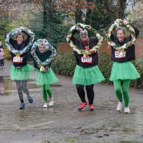 07.12.2025 - St. Pauli X-Mass-Run No. 15 Michael Burmester http://msf.ph/oto/9401792 07.12.2025 10:28:37 Laufen 27, 9, 2721 meine-sportfotos.de