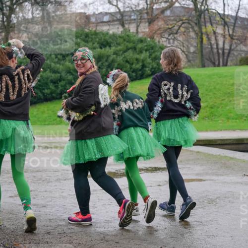 07.12.2025 - St. Pauli X-Mass-Run No. 15 Michael Burmester http://msf.ph/oto/9401799 07.12.2025 10:28:44 Laufen  meine-sportfotos.de