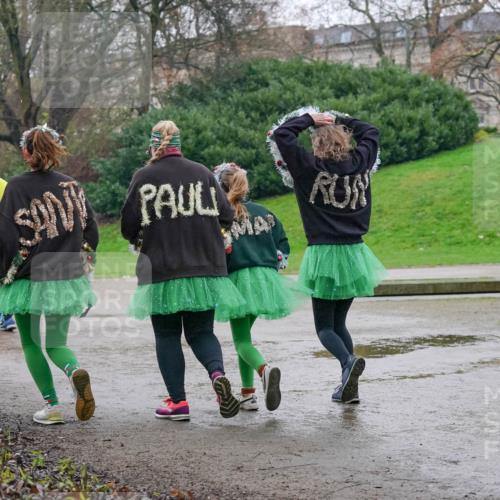 07.12.2025 - St. Pauli X-Mass-Run No. 15 Michael Burmester http://msf.ph/oto/9401804 07.12.2025 10:28:45 Laufen  meine-sportfotos.de