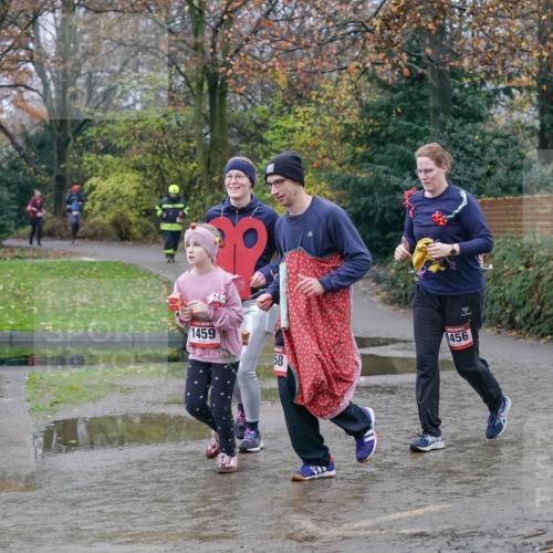 07.12.2025 - St. Pauli X-Mass-Run No. 15 Michael Burmester http://msf.ph/oto/9401815 07.12.2025 10:28:50 Laufen 1459, 456, 58 meine-sportfotos.de