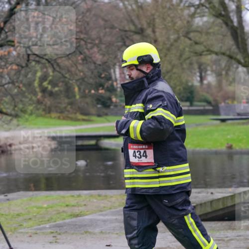 07.12.2025 - St. Pauli X-Mass-Run No. 15 Michael Burmester http://msf.ph/oto/9401827 07.12.2025 10:29:05 Laufen 15, 434 meine-sportfotos.de