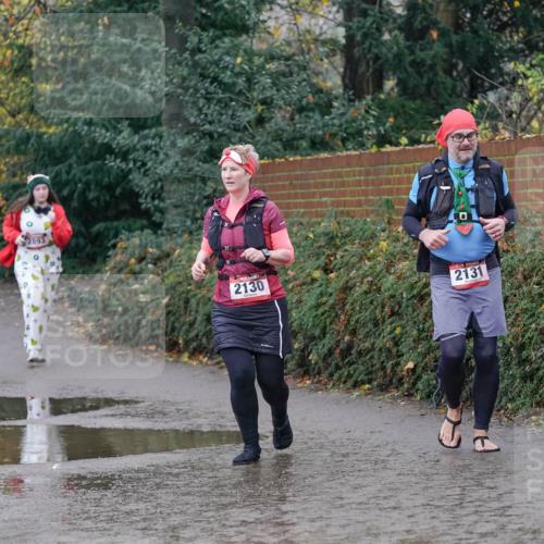 07.12.2025 - St. Pauli X-Mass-Run No. 15 Michael Burmester http://msf.ph/oto/9401833 07.12.2025 10:29:10 Laufen 2893, 2130, 2131 meine-sportfotos.de