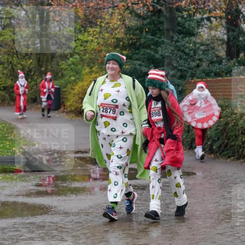 07.12.2025 - St. Pauli X-Mass-Run No. 15 Michael Burmester http://msf.ph/oto/9401863 07.12.2025 10:29:27 Laufen 5, 2879, 898, 1660 meine-sportfotos.de