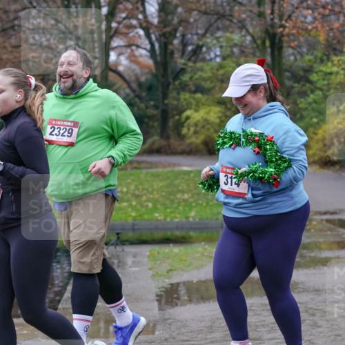 07.12.2025 - St. Pauli X-Mass-Run No. 15 Michael Burmester http://msf.ph/oto/9401933 07.12.2025 10:30:06 Laufen 1115, 9, 5, 2329, 312 meine-sportfotos.de