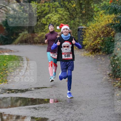 07.12.2025 - St. Pauli X-Mass-Run No. 15 Michael Burmester http://msf.ph/oto/9401947 07.12.2025 10:38:07 Laufen 328, 546 meine-sportfotos.de