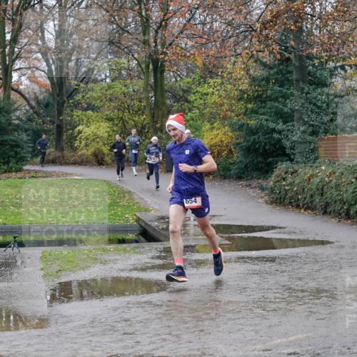 07.12.2025 - St. Pauli X-Mass-Run No. 15 Michael Burmester http://msf.ph/oto/9401961 07.12.2025 10:38:20 Laufen 654 meine-sportfotos.de