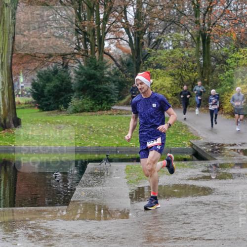 07.12.2025 - St. Pauli X-Mass-Run No. 15 Michael Burmester http://msf.ph/oto/9401962 07.12.2025 10:38:21 Laufen 1024 meine-sportfotos.de
