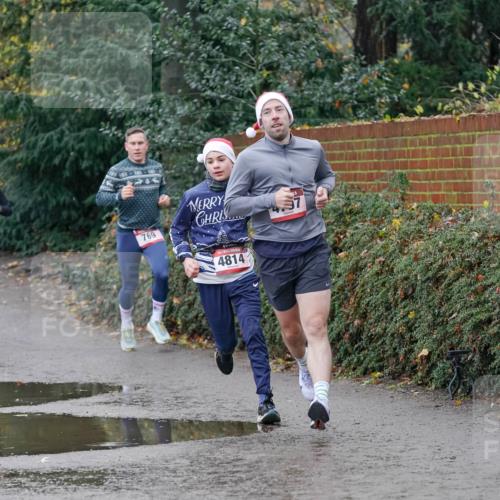 07.12.2025 - St. Pauli X-Mass-Run No. 15 Michael Burmester http://msf.ph/oto/9401965 07.12.2025 10:38:24 Laufen 769, 4814 meine-sportfotos.de