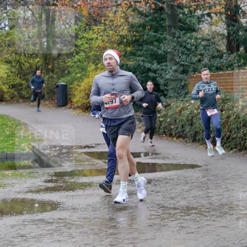 07.12.2025 - St. Pauli X-Mass-Run No. 15 Michael Burmester http://msf.ph/oto/9401971 07.12.2025 10:38:26 Laufen 4797, 769 meine-sportfotos.de