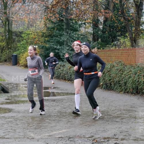 07.12.2025 - St. Pauli X-Mass-Run No. 15 Michael Burmester http://msf.ph/oto/9402055 07.12.2025 10:40:11 Laufen 566 meine-sportfotos.de