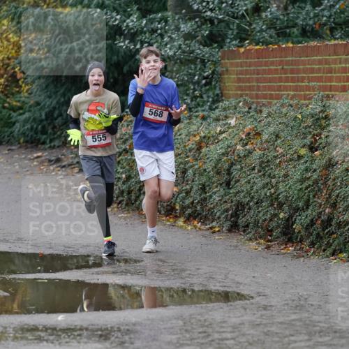 07.12.2025 - St. Pauli X-Mass-Run No. 15 Michael Burmester http://msf.ph/oto/9402068 07.12.2025 10:40:18 Laufen 555, 568 meine-sportfotos.de