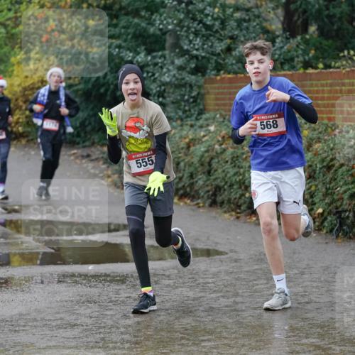 07.12.2025 - St. Pauli X-Mass-Run No. 15 Michael Burmester http://msf.ph/oto/9402076 07.12.2025 10:40:21 Laufen 15, 555, 15, 568 meine-sportfotos.de