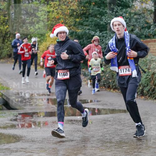 07.12.2025 - St. Pauli X-Mass-Run No. 15 Michael Burmester http://msf.ph/oto/9402088 07.12.2025 10:40:26 Laufen 15, 1160, 417, 15, 1174 meine-sportfotos.de