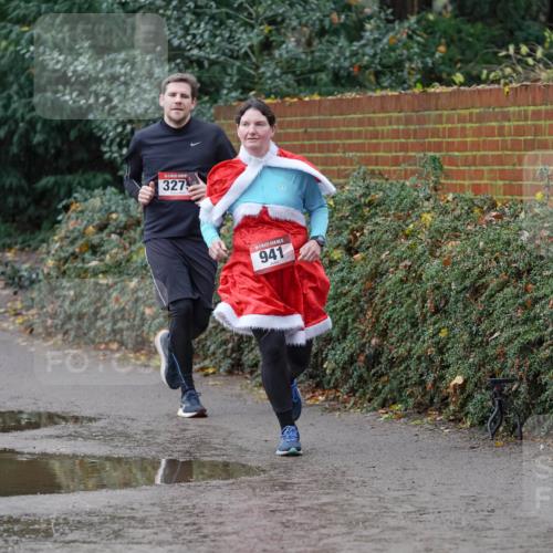 07.12.2025 - St. Pauli X-Mass-Run No. 15 Michael Burmester http://msf.ph/oto/9402113 07.12.2025 10:40:36 Laufen 327, 25, 941 meine-sportfotos.de