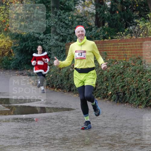 07.12.2025 - St. Pauli X-Mass-Run No. 15 Michael Burmester http://msf.ph/oto/9402140 07.12.2025 10:40:49 Laufen  meine-sportfotos.de