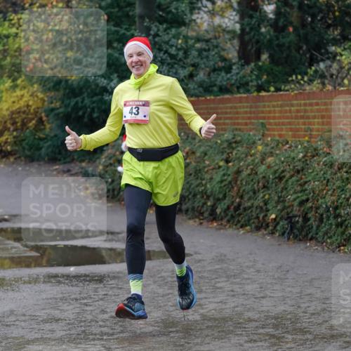 07.12.2025 - St. Pauli X-Mass-Run No. 15 Michael Burmester http://msf.ph/oto/9402143 07.12.2025 10:40:49 Laufen 43 meine-sportfotos.de