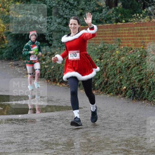 07.12.2025 - St. Pauli X-Mass-Run No. 15 Michael Burmester http://msf.ph/oto/9402152 07.12.2025 10:40:52 Laufen 724, 1398, 15, 170 meine-sportfotos.de