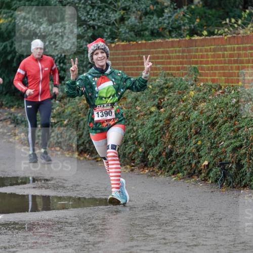 07.12.2025 - St. Pauli X-Mass-Run No. 15 Michael Burmester http://msf.ph/oto/9402156 07.12.2025 10:40:54 Laufen 324, 1390 meine-sportfotos.de