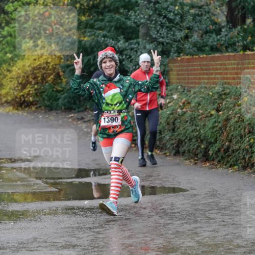 07.12.2025 - St. Pauli X-Mass-Run No. 15 Michael Burmester http://msf.ph/oto/9402160 07.12.2025 10:40:55 Laufen 3, 1390 meine-sportfotos.de