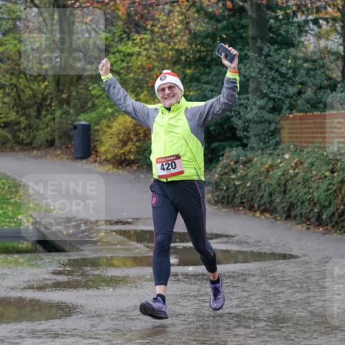 07.12.2025 - St. Pauli X-Mass-Run No. 15 Michael Burmester http://msf.ph/oto/9402178 07.12.2025 10:41:10 Laufen 5, 420 meine-sportfotos.de