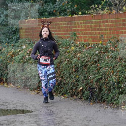 07.12.2025 - St. Pauli X-Mass-Run No. 15 Michael Burmester http://msf.ph/oto/9402191 07.12.2025 10:41:19 Laufen 1387 meine-sportfotos.de