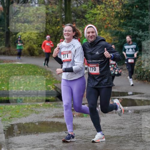 07.12.2025 - St. Pauli X-Mass-Run No. 15 Michael Burmester http://msf.ph/oto/9402240 07.12.2025 10:41:39 Laufen 5, 771, 15, 770, 244, 4799 meine-sportfotos.de