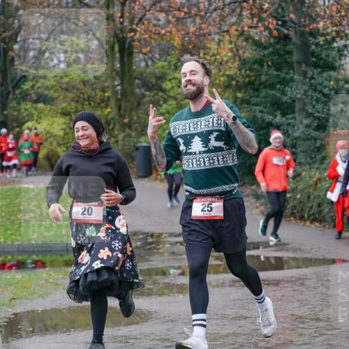 07.12.2025 - St. Pauli X-Mass-Run No. 15 Michael Burmester http://msf.ph/oto/9402264 07.12.2025 10:41:45 Laufen 15, 20, 15, 25, 225 meine-sportfotos.de