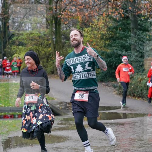 07.12.2025 - St. Pauli X-Mass-Run No. 15 Michael Burmester http://msf.ph/oto/9402265 07.12.2025 10:41:45 Laufen 20, 25, 135 meine-sportfotos.de