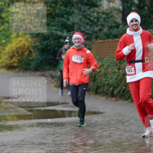 07.12.2025 - St. Pauli X-Mass-Run No. 15 Michael Burmester http://msf.ph/oto/9402277 07.12.2025 10:41:48 Laufen 1482, 985 meine-sportfotos.de