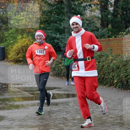 07.12.2025 - St. Pauli X-Mass-Run No. 15 Michael Burmester http://msf.ph/oto/9402278 07.12.2025 10:41:48 Laufen 1482, 485 meine-sportfotos.de