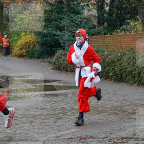 07.12.2025 - St. Pauli X-Mass-Run No. 15 Michael Burmester http://msf.ph/oto/9402281 07.12.2025 10:41:49 Laufen  meine-sportfotos.de