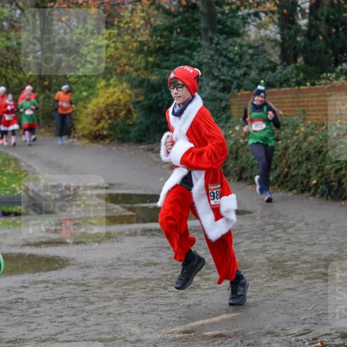 07.12.2025 - St. Pauli X-Mass-Run No. 15 Michael Burmester http://msf.ph/oto/9402283 07.12.2025 10:41:50 Laufen 98 meine-sportfotos.de