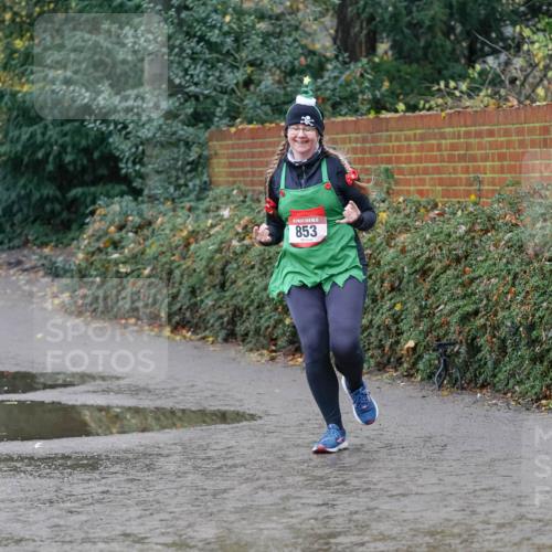 07.12.2025 - St. Pauli X-Mass-Run No. 15 Michael Burmester http://msf.ph/oto/9402287 07.12.2025 10:41:51 Laufen 15, 853 meine-sportfotos.de