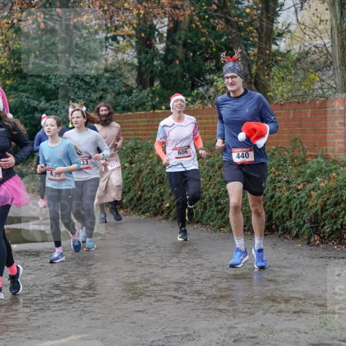 07.12.2025 - St. Pauli X-Mass-Run No. 15 Michael Burmester http://msf.ph/oto/9402320 07.12.2025 10:42:04 Laufen 435, 68, 435, 433, 611, 606, 440 meine-sportfotos.de