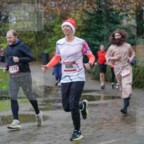 07.12.2025 - St. Pauli X-Mass-Run No. 15 Michael Burmester http://msf.ph/oto/9402328 07.12.2025 10:42:06 Laufen 433, 1476, 606 meine-sportfotos.de