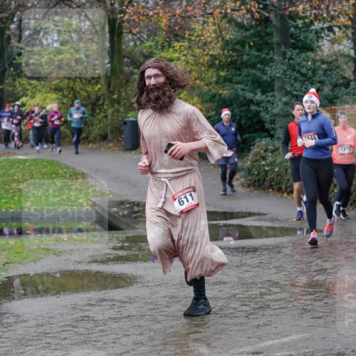 07.12.2025 - St. Pauli X-Mass-Run No. 15 Michael Burmester http://msf.ph/oto/9402331 07.12.2025 10:42:07 Laufen 611, 644, 1416 meine-sportfotos.de