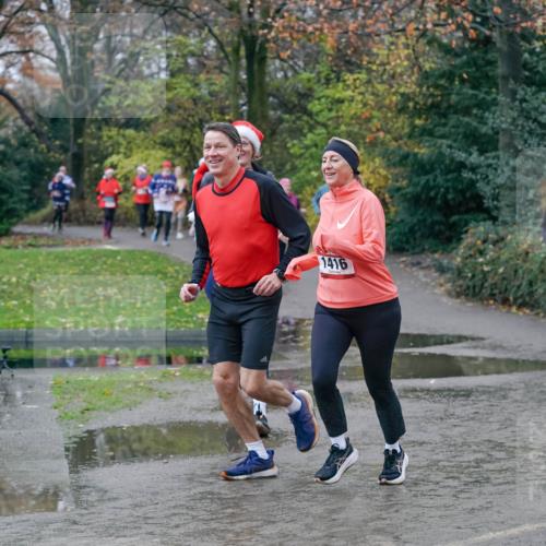 07.12.2025 - St. Pauli X-Mass-Run No. 15 Michael Burmester http://msf.ph/oto/9402342 07.12.2025 10:42:11 Laufen 1416, 376, 907 meine-sportfotos.de