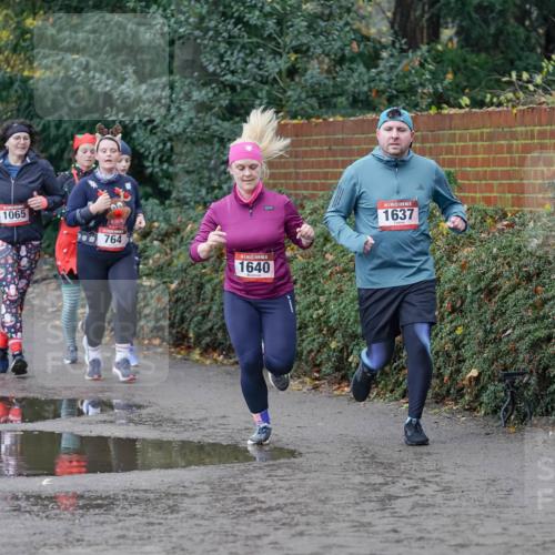 07.12.2025 - St. Pauli X-Mass-Run No. 15 Michael Burmester http://msf.ph/oto/9402355 07.12.2025 10:42:16 Laufen 172, 1067, 1065, 764, 1640, 1637 meine-sportfotos.de