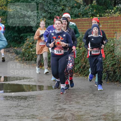 07.12.2025 - St. Pauli X-Mass-Run No. 15 Michael Burmester http://msf.ph/oto/9402362 07.12.2025 10:42:19 Laufen 537, 1139, 764, 1068 meine-sportfotos.de