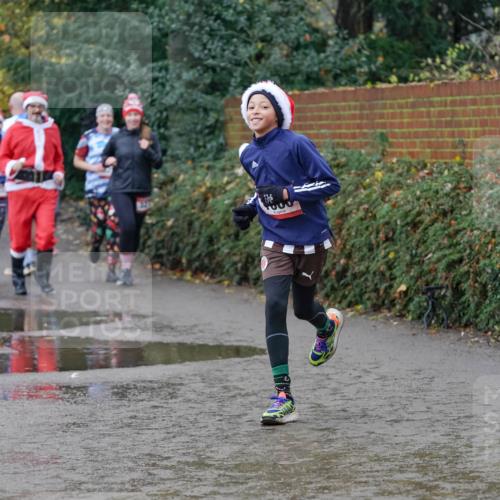 07.12.2025 - St. Pauli X-Mass-Run No. 15 Michael Burmester http://msf.ph/oto/9402392 07.12.2025 10:42:27 Laufen 327 meine-sportfotos.de