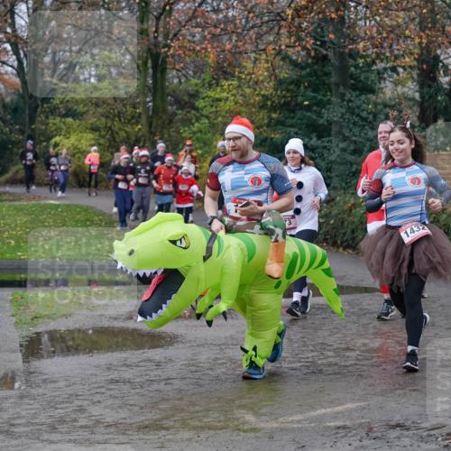 07.12.2025 - St. Pauli X-Mass-Run No. 15 Michael Burmester http://msf.ph/oto/9402420 07.12.2025 10:42:36 Laufen 13, 143, 10, 2254 meine-sportfotos.de