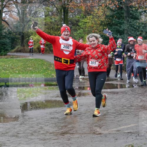 07.12.2025 - St. Pauli X-Mass-Run No. 15 Michael Burmester http://msf.ph/oto/9402447 07.12.2025 10:42:42 Laufen 000, 200, 201, 55, 215 meine-sportfotos.de