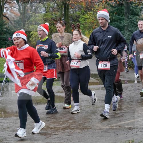 07.12.2025 - St. Pauli X-Mass-Run No. 15 Michael Burmester http://msf.ph/oto/9402466 07.12.2025 10:42:47 Laufen 997, 2, 117, 15, 128, 151, 160 meine-sportfotos.de