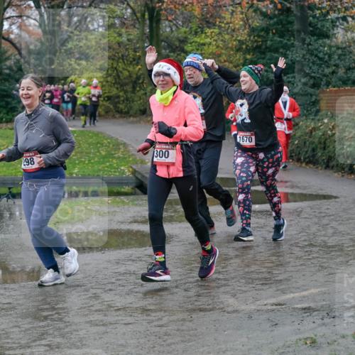 07.12.2025 - St. Pauli X-Mass-Run No. 15 Michael Burmester http://msf.ph/oto/9402486 07.12.2025 10:42:51 Laufen 298, 300, 1670, 1205 meine-sportfotos.de