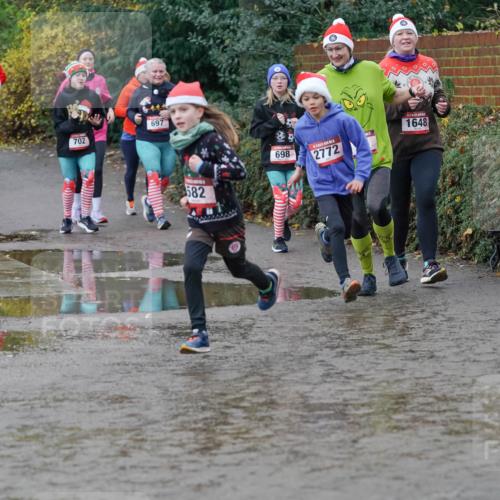 07.12.2025 - St. Pauli X-Mass-Run No. 15 Michael Burmester http://msf.ph/oto/9402520 07.12.2025 10:43:02 Laufen 4000, 1854, 702, 697, 582, 698, 2772, 1648 meine-sportfotos.de