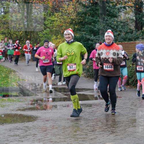 07.12.2025 - St. Pauli X-Mass-Run No. 15 Michael Burmester http://msf.ph/oto/9402531 07.12.2025 10:43:04 Laufen 4000, 92, 1648, 698 meine-sportfotos.de