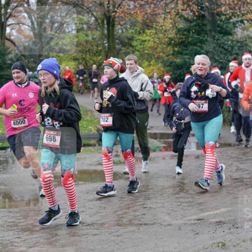 07.12.2025 - St. Pauli X-Mass-Run No. 15 Michael Burmester http://msf.ph/oto/9402548 07.12.2025 10:43:09 Laufen 4000, 698, 702, 97, 29, 3999 meine-sportfotos.de