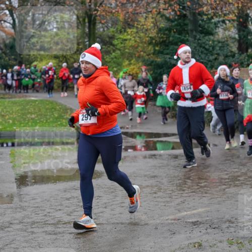 07.12.2025 - St. Pauli X-Mass-Run No. 15 Michael Burmester http://msf.ph/oto/9402557 07.12.2025 10:43:10 Laufen 297, 1854, 1596, 1853, 1856 meine-sportfotos.de